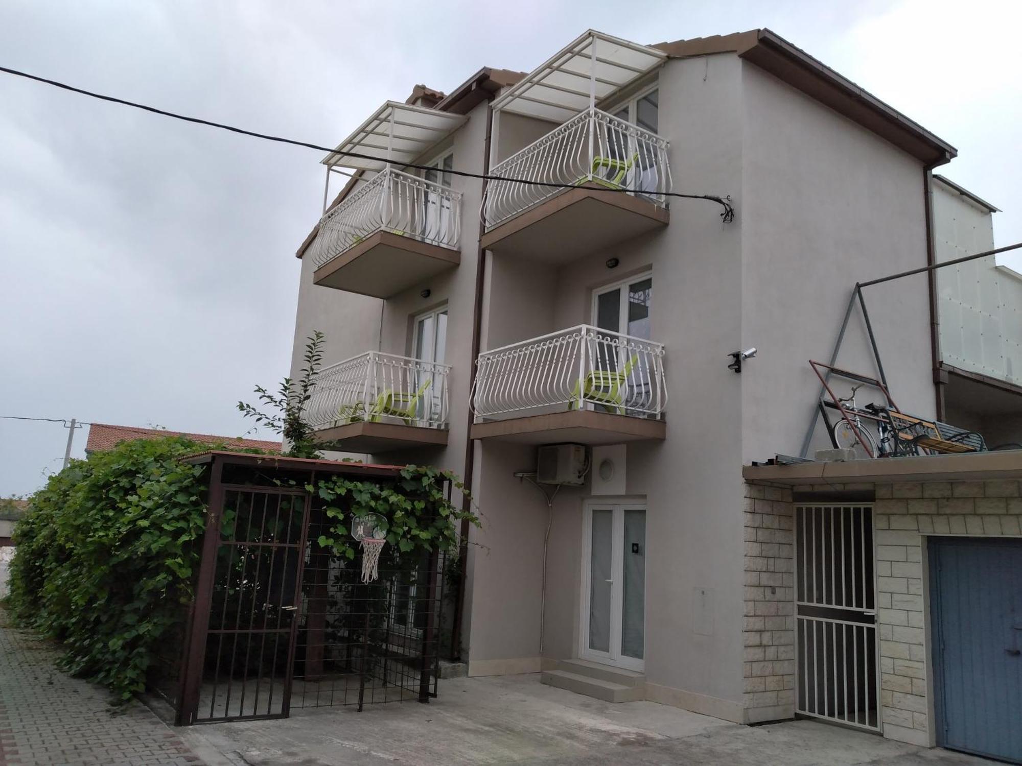 Pauli Daire Kastela Oda fotoğraf